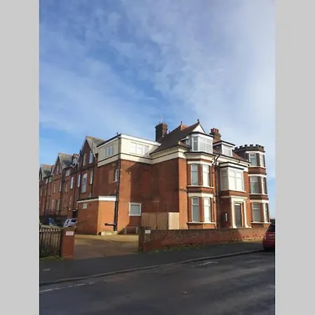 2 Bedroom Seafront Apartment Felixstowe Exterior photo