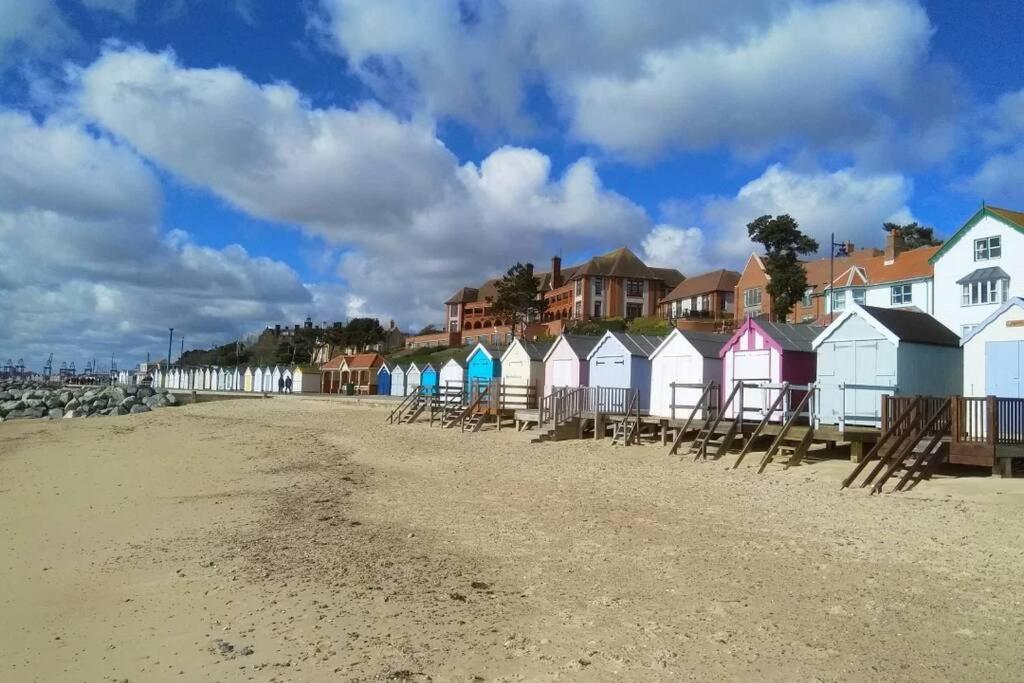 Apartment 2 Bedroom Seafront