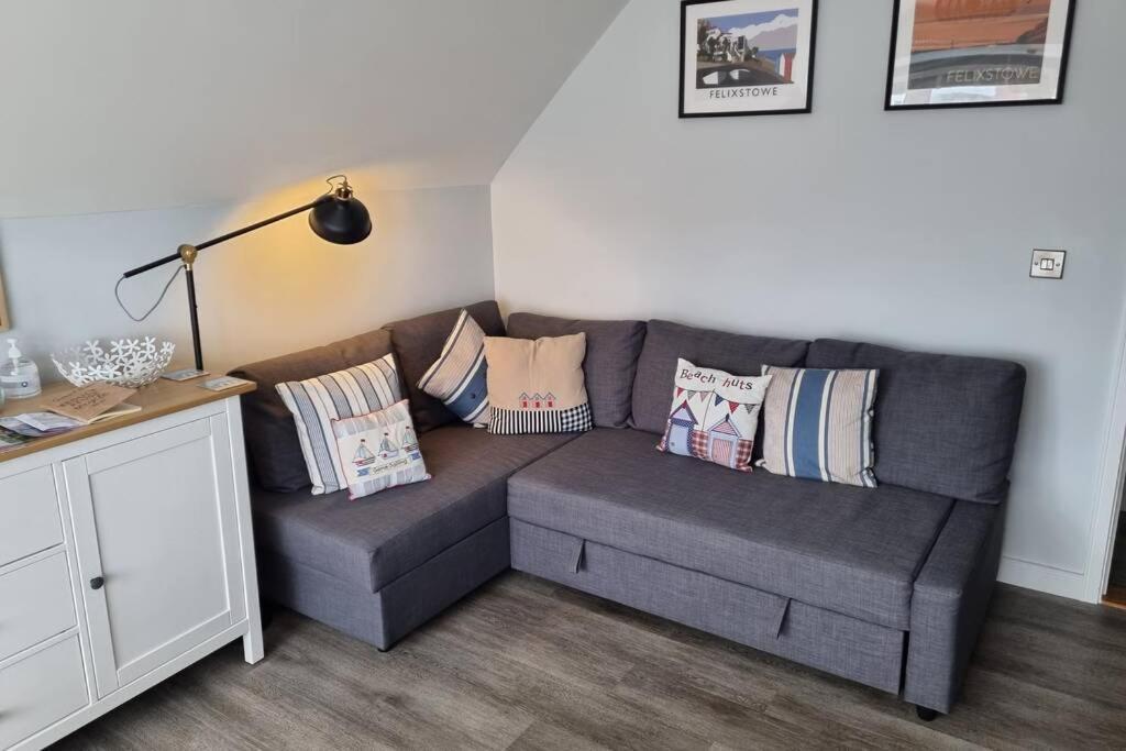 2 Bedroom Seafront Apartment Felixstowe